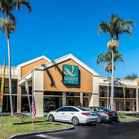 Quality Inn Fort Pierce Exteriör bild