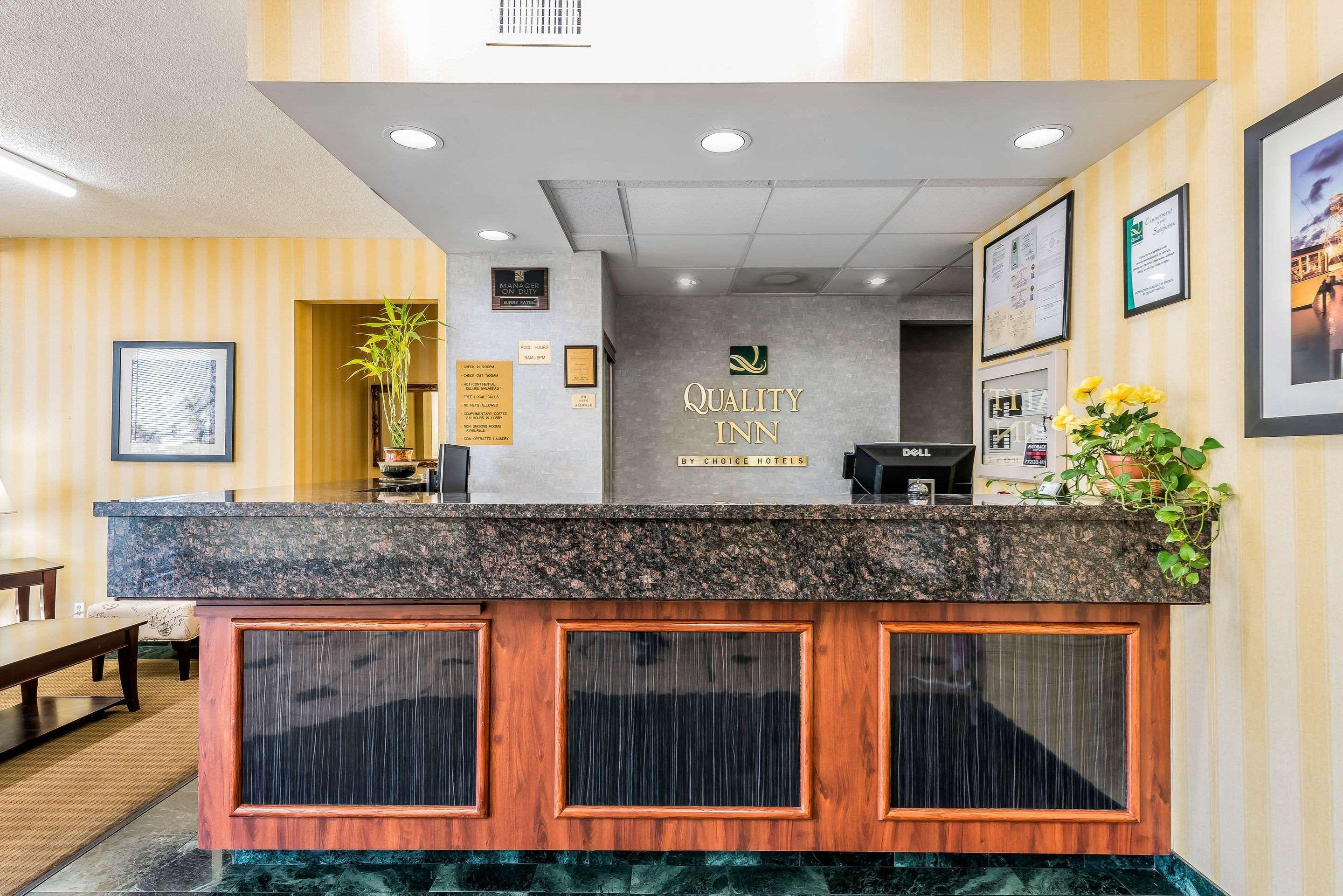 Quality Inn Fort Pierce Exteriör bild
